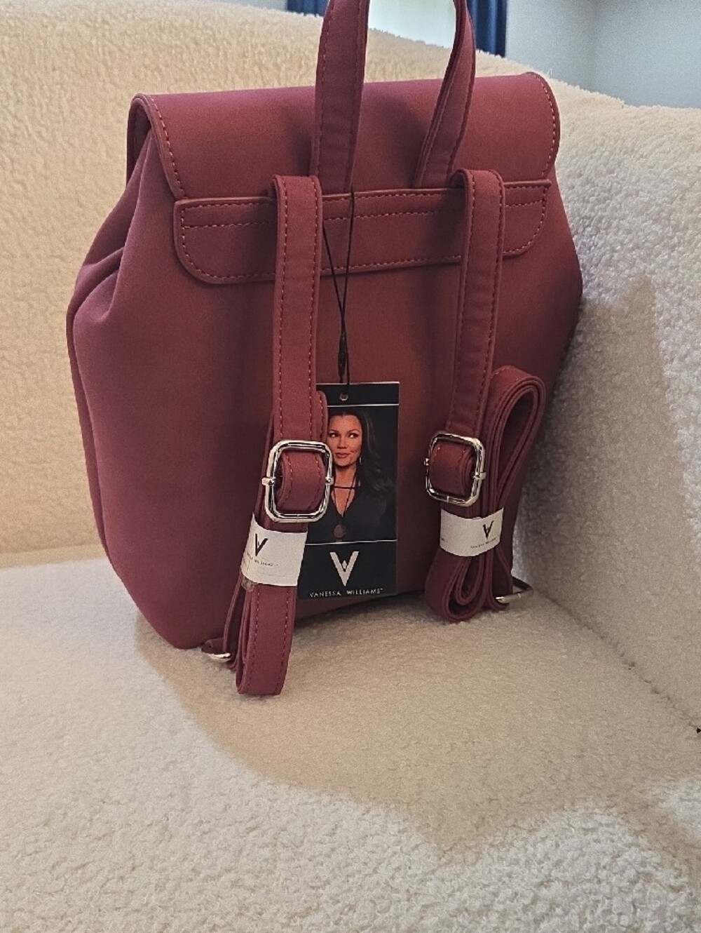 Elegant Mauve Mini Backpack with Turn-Lock Closure - Picture 3 of 6
